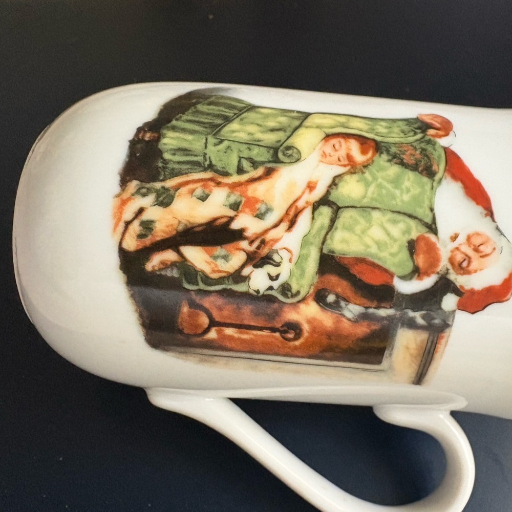Christmas Mug. Authentic Norman Rockwell